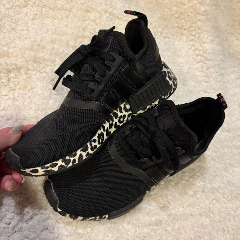 Adidas women’s 7.5